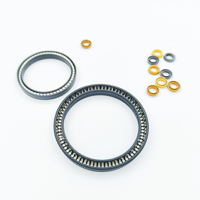 PTFE（聚四氟乙烯）密封件在液压系统中具有重要作用